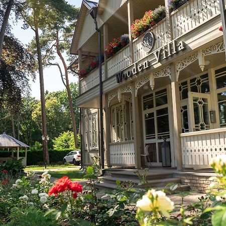 Wooden Villa Apartments Jurmala Exterior photo