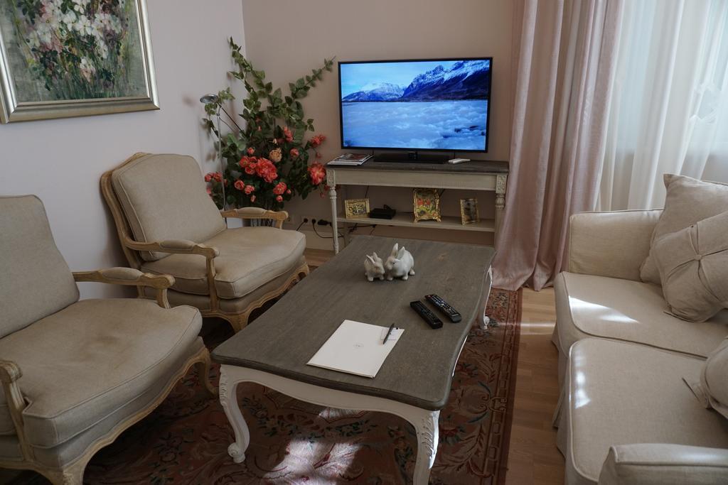 Wooden Villa Apartments Jurmala Exterior photo
