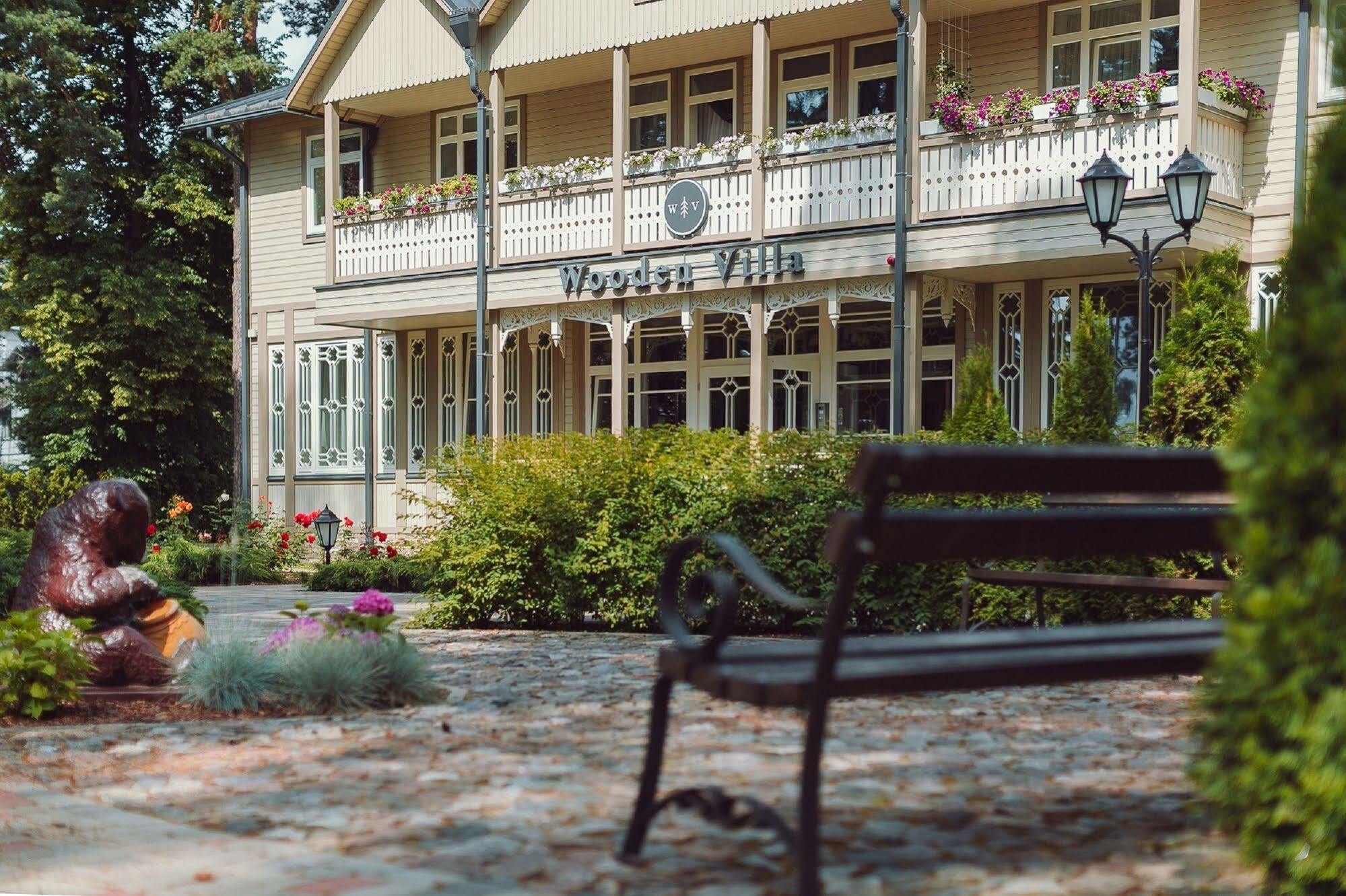 Wooden Villa Apartments Jurmala Exterior photo